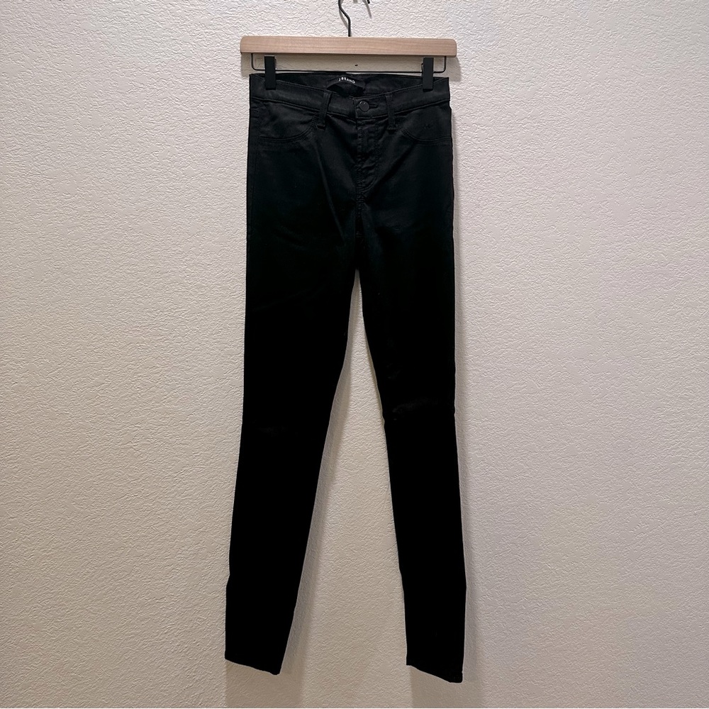 J Brand | Mid Rise Super Skinny | Jet Black | XS